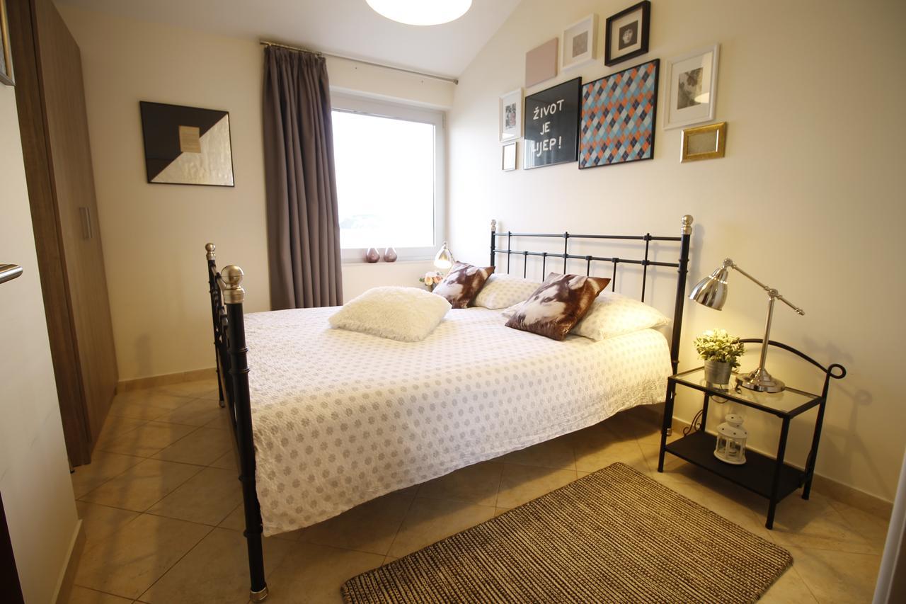 Apartments Marer トロギール エクステリア 写真